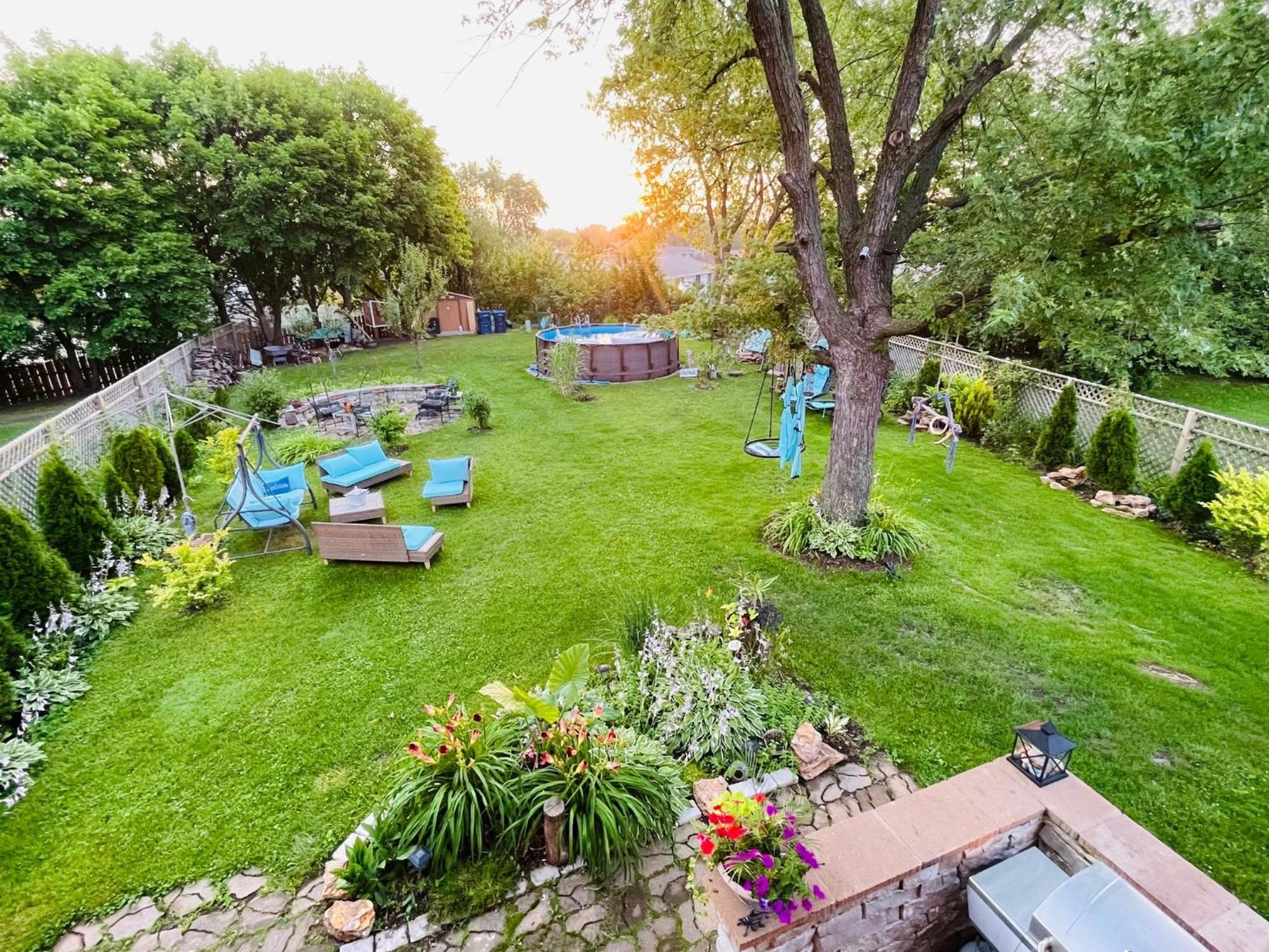 Schaumburg Paradise Oasis With A Secret Garden And Private Pool Eksteriør billede
